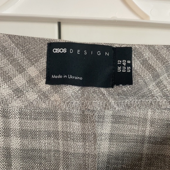 Pleated plaid mini skirt - Picture 3 of 3